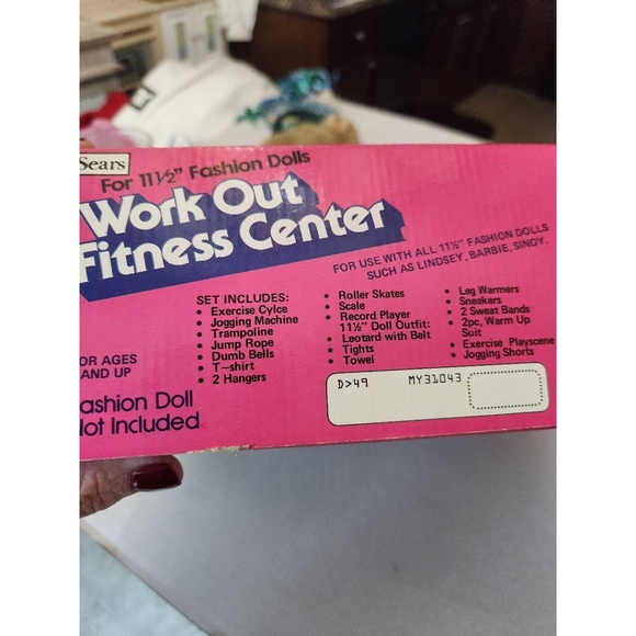 1984 Vintage Sears Doll Playset Doll Multi-color Vintage 27 Piece Set Retro Gym - Picture 9 of 16